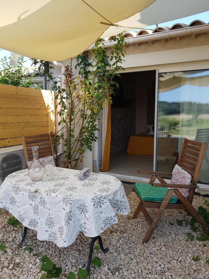 La Poussiniere Hotel Aigueze Buitenkant foto