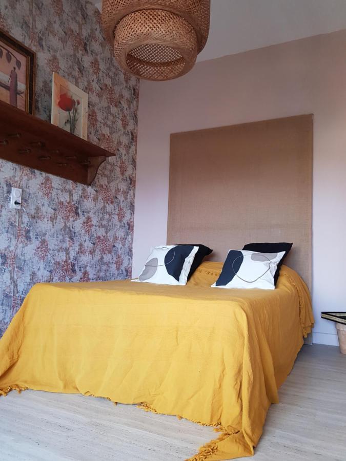 La Poussiniere Hotel Aigueze Buitenkant foto
